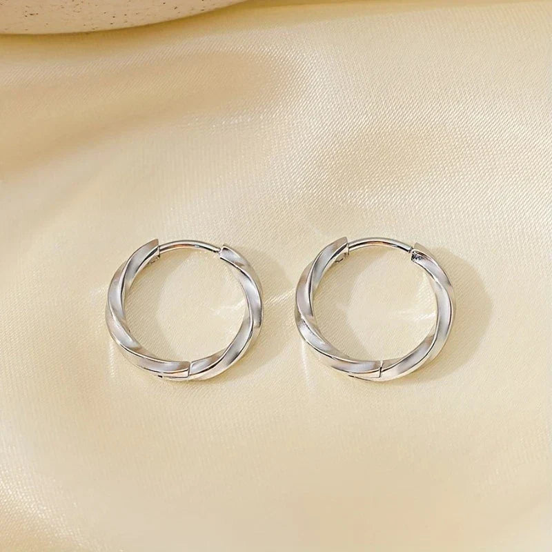 Boucles Pendantes Géométriques Limitées