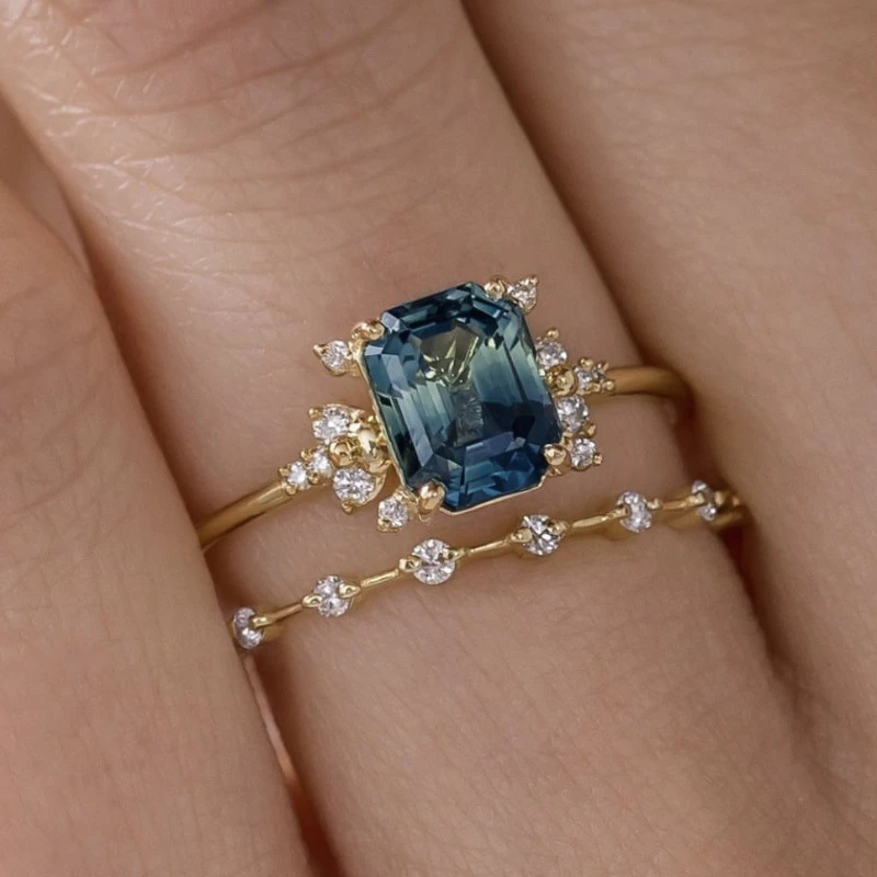 Ensemble de bagues bleu brillant