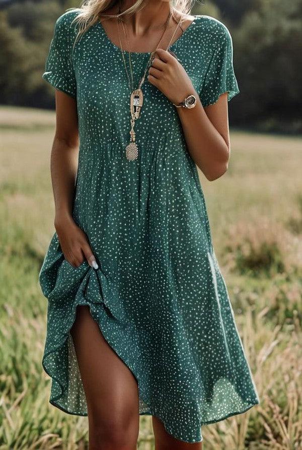 Annara - Robe midi chic vert à pois et manches courtes