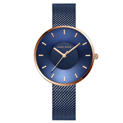 Montre Femme Minimaliste En Maille Métallique Boîtier Fin Et Cadran Clair Lisible Design Épuré