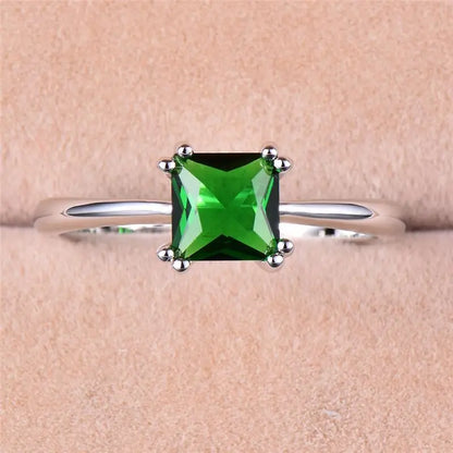 Bague en argent avec pierre carrée verte - Mirella