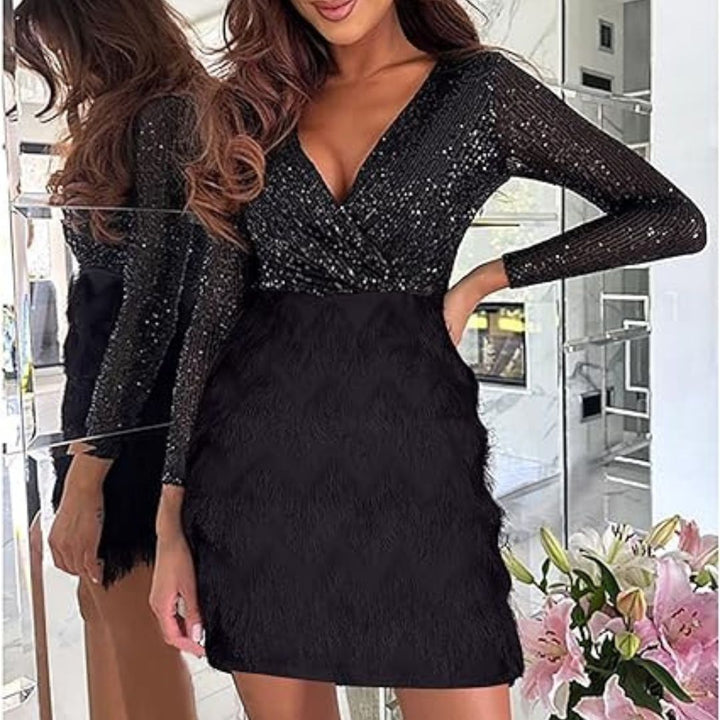 Chloe - Robe à paillettes avec décolleté en V