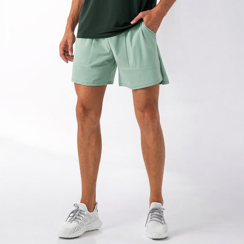 Short en nylon moderne pour hommes en différentes couleurs