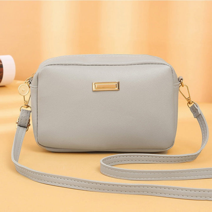 Sac à bandoulière en cuir synthétique pour femme au design minimaliste - Clara