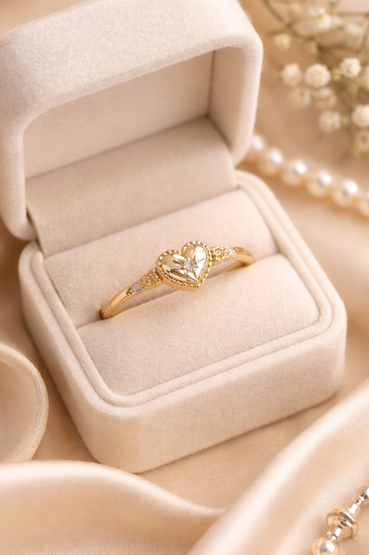 Bague élégante en forme de cœur et d'étoile en or