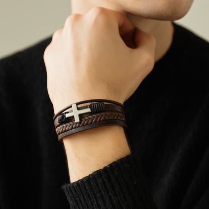 Bracelet homme en cuir tressé avec croix en acier inoxydable - Sentinel