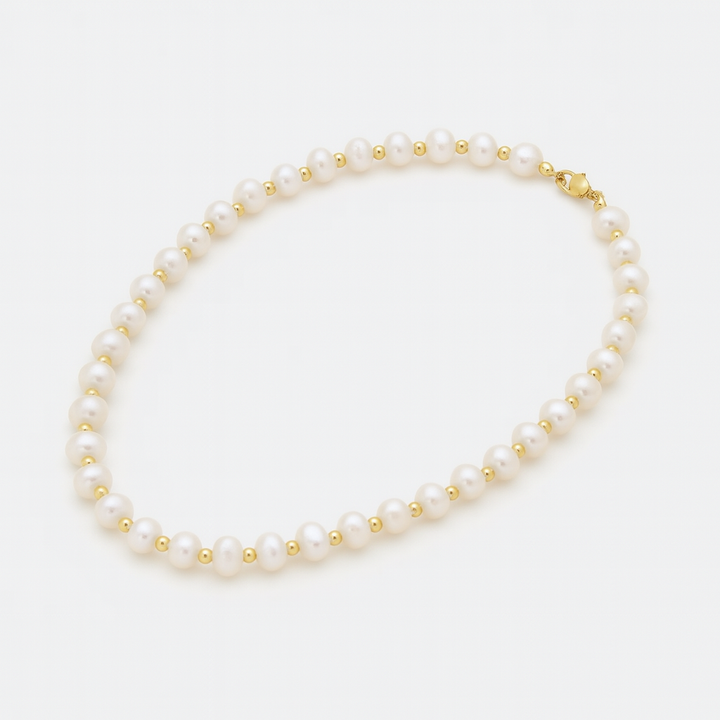 Collier à breloques en perles d'eau douce de Calienne