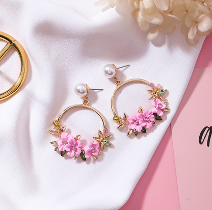 Boucles D Oreilles Or Jaune Fleurs Perles Edition Limitee Exclusivite