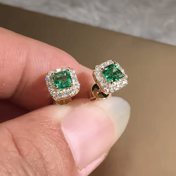 Boucles d'oreilles en or avec pierre carrée verte - Clarissa