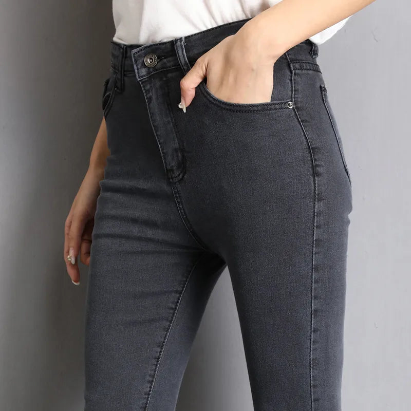 Jean en Denim Délavé pour Femme Skip