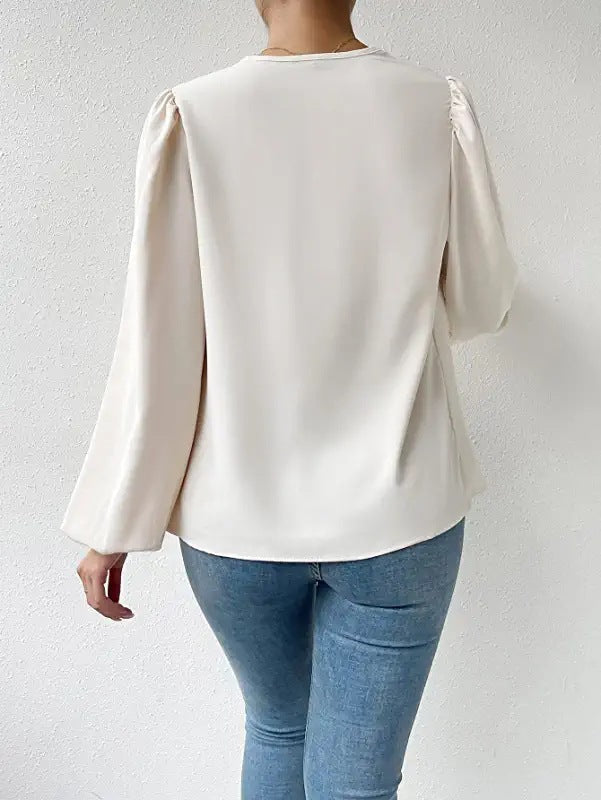 Lea - Blouse Élégante Femme en Chiffon à Col Bénitier et Manches Longues