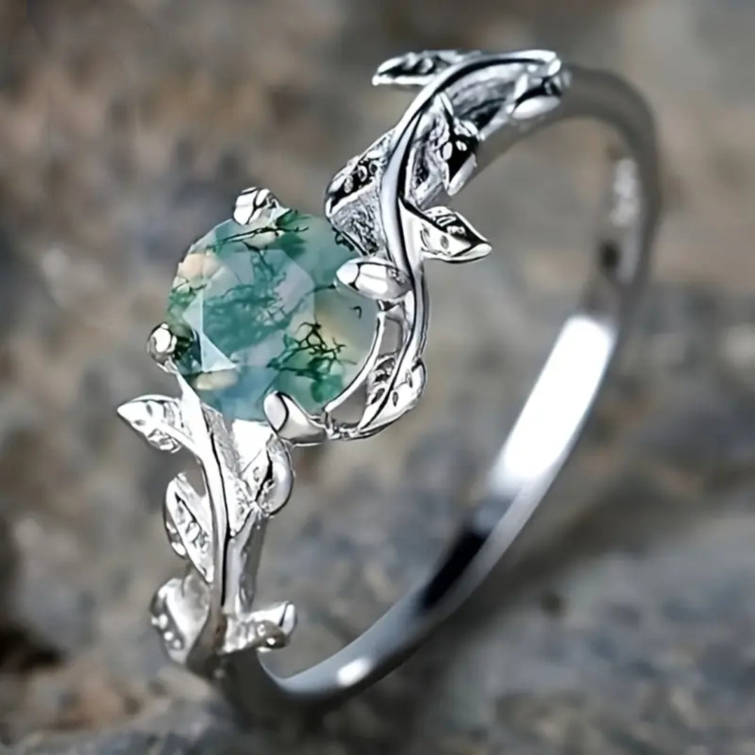 Bague vintage en argent avec pierres vertes