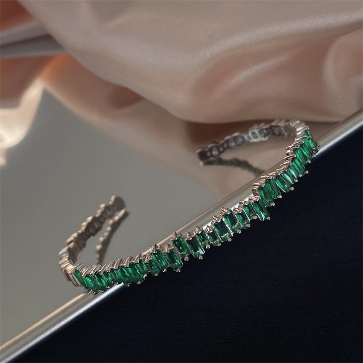 Bague pour femme sertie de cristaux baguette – Amélie