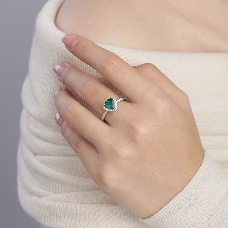 Bague en argent avec pierre de cœur verte - Genève