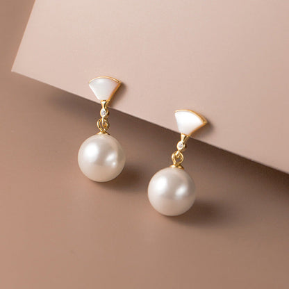 Boucles d'Oreilles Perles Argentées Signature Collection Édition Limitée Pièce Unique