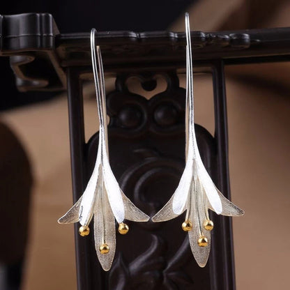 Boucles d Oreilles Fleurs Argentées Collection Privée Édition Limitéée