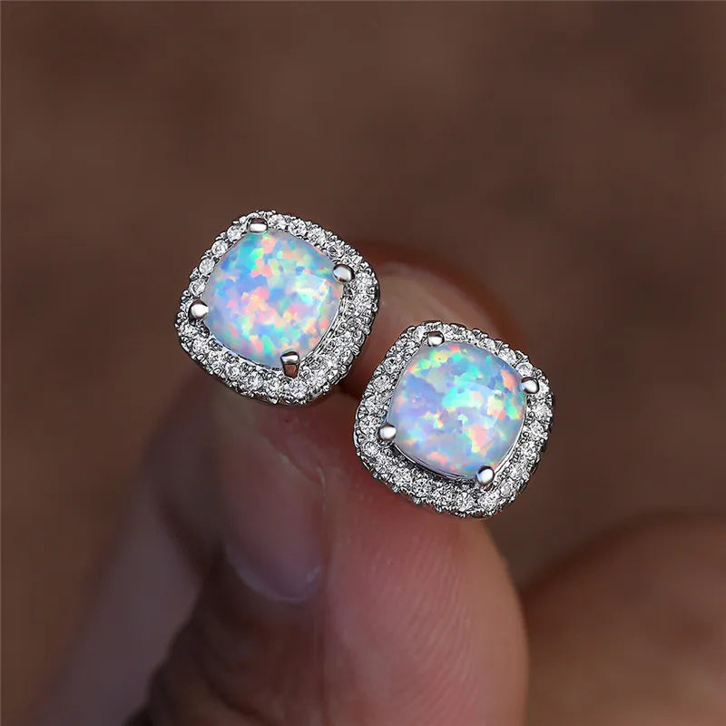 Clous D Oreilles En Opale Blanche Argenté Collection Opal Édition Limitée Élégance Subtile