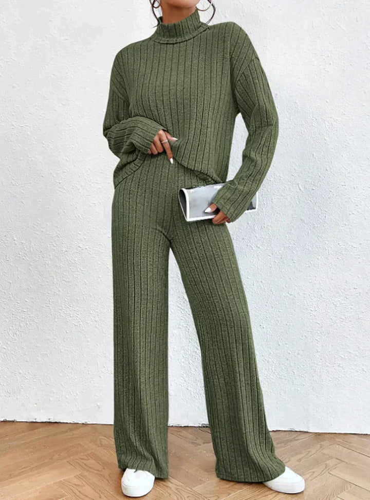 Eve - Pantalon en maille et pull à col roulé pour femme