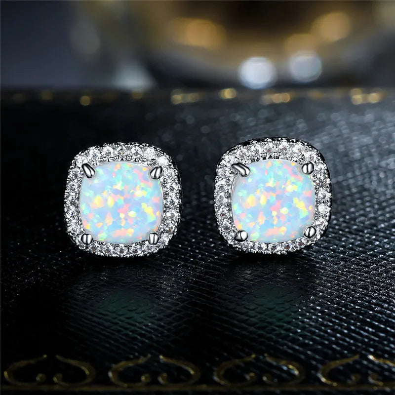 Clous D Oreilles En Opale Blanche Argenté Collection Opal Édition Limitée Élégance Subtile