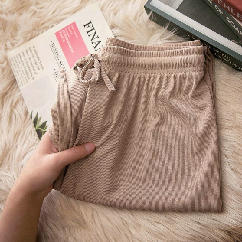 Pantalon Giada - Pantalon large et confortable à taille haute pour un look chic et décontracté