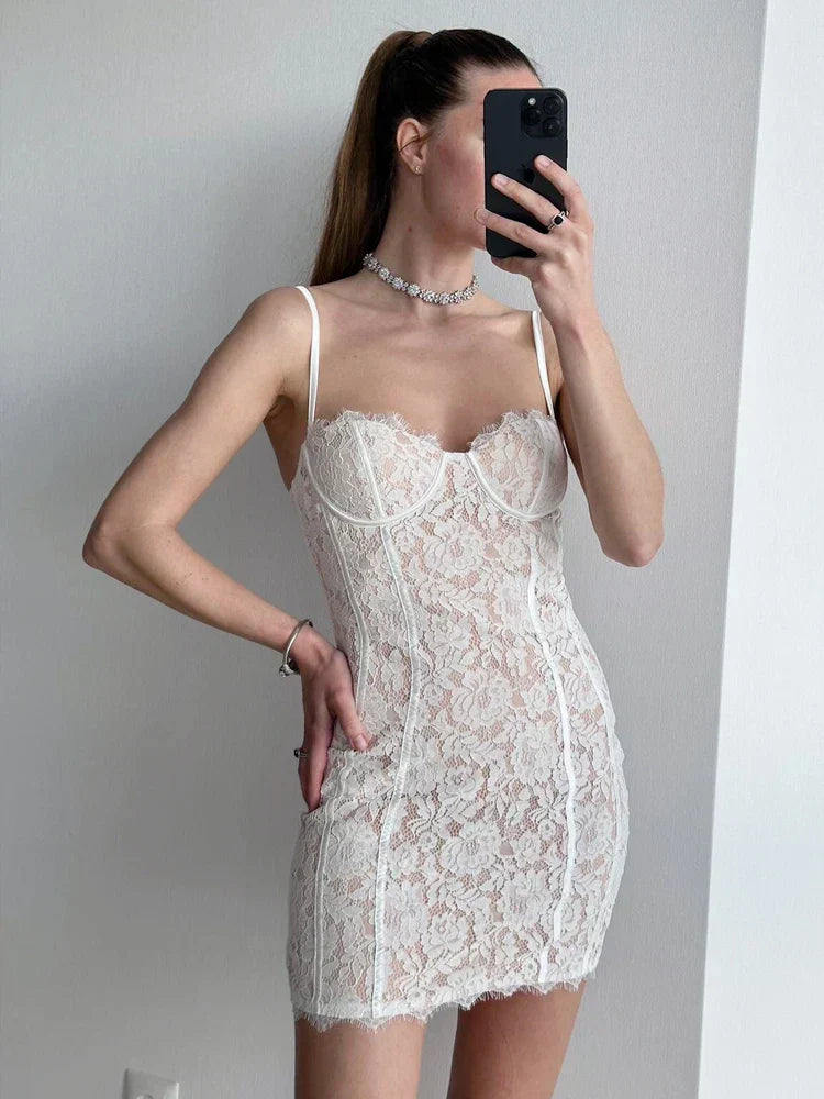 Amalia - Robe en dentelle