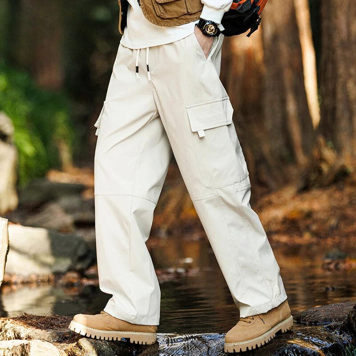 Pantalon de randonnée pour hommes en matière résistante et imperméable