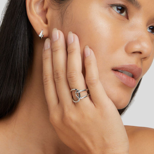 Bague pour femme en argent entrelacée – Astrid