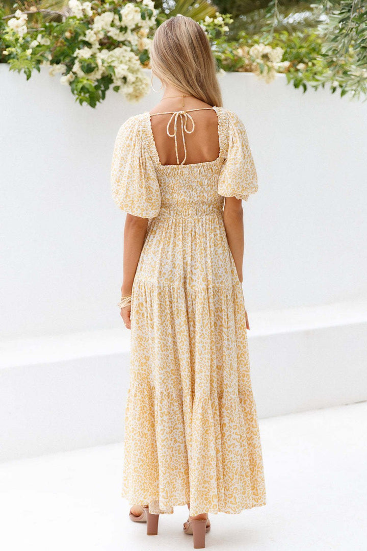 Betina - Robe maxi smockée à encolure carrée