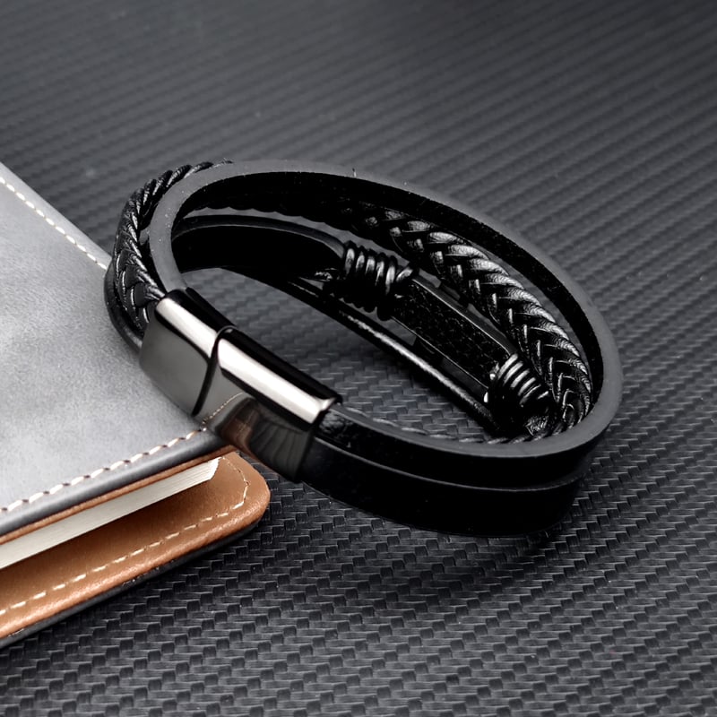 Bracelet homme en cuir tressé avec croix en acier inoxydable - Sentinel