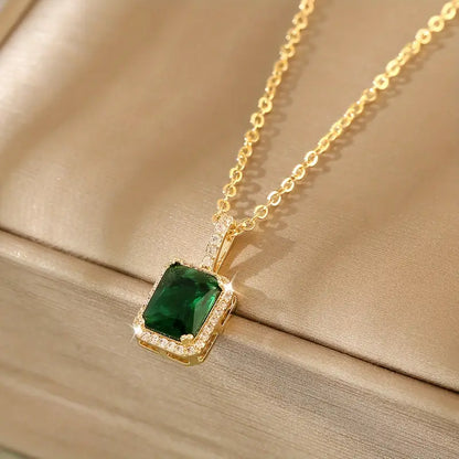 Collier en or avec pendentif rectangulaire vert - Elanora