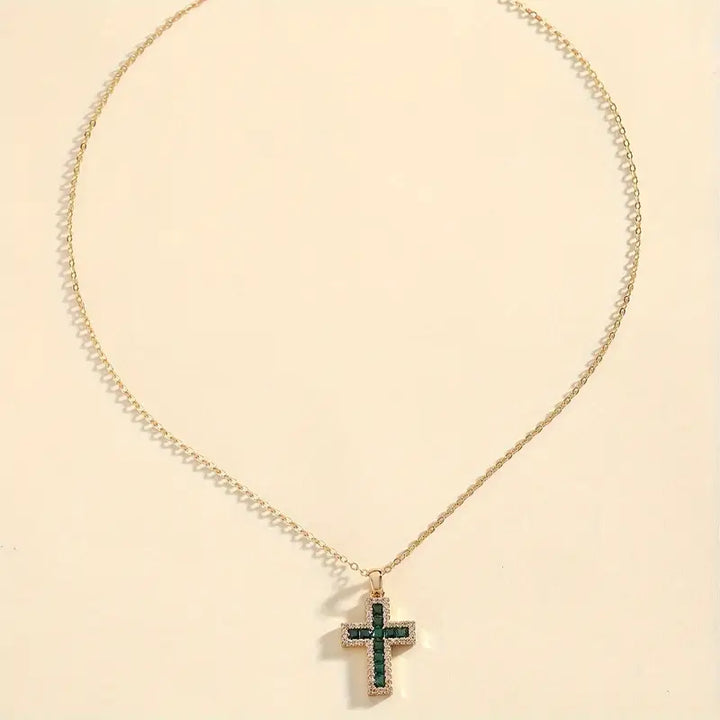Collier avec croix en or et zircons verts - Maelis