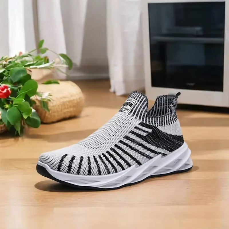 Baskets en maille respirante pour hommes, noires et blanches - Nova