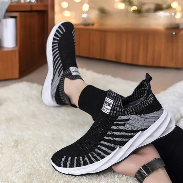 Baskets en maille respirante pour hommes, noires et blanches - Nova