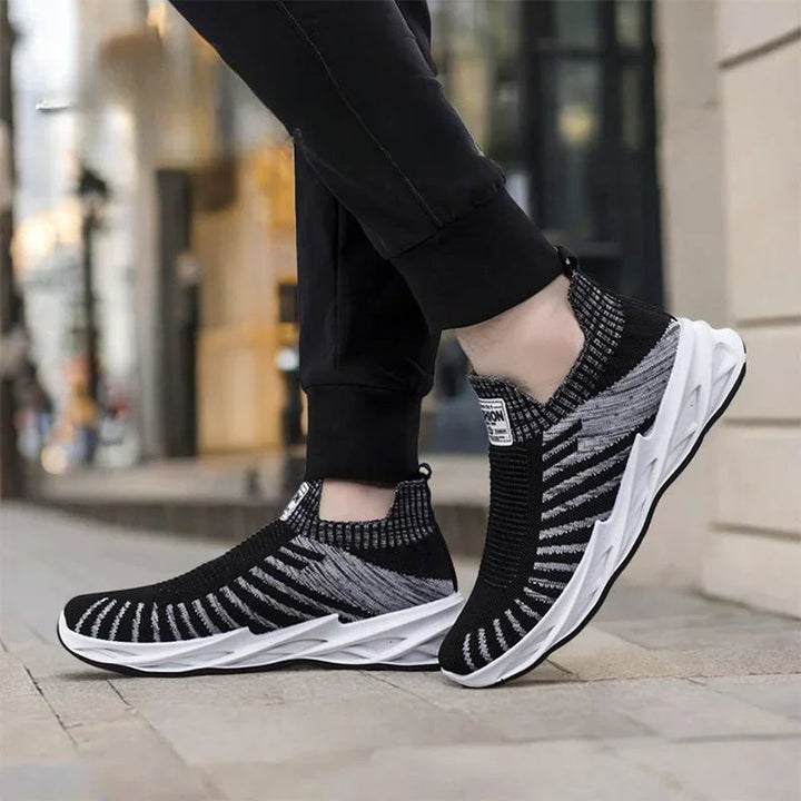 Baskets en maille respirante pour hommes, noires et blanches - Nova