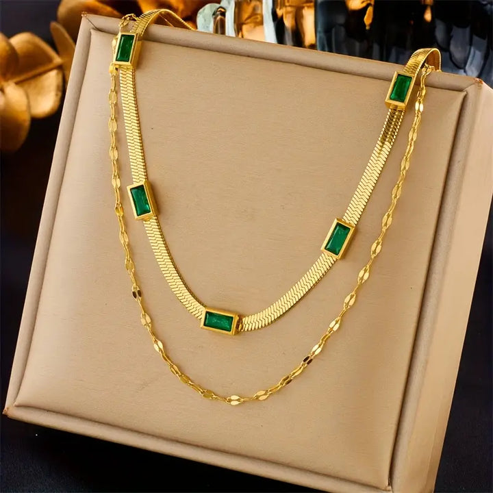 Collier double plaqué or avec rectangles verts - Narelle