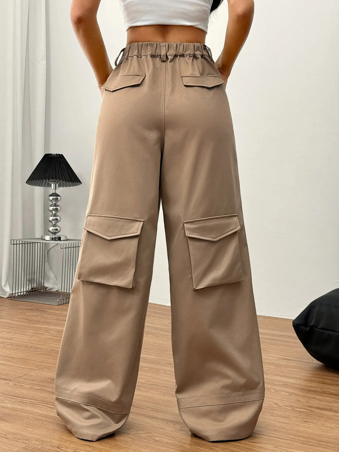 Pantalon cargo pour femme en coton avec poches utilitaires style large - April