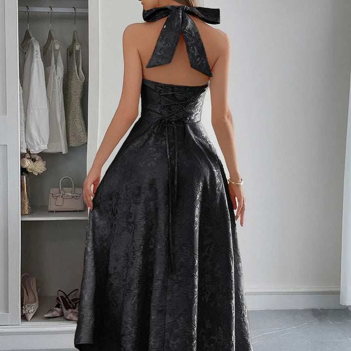 Robe midi pour femme en jacquard, élégante encolure licou - Mireille