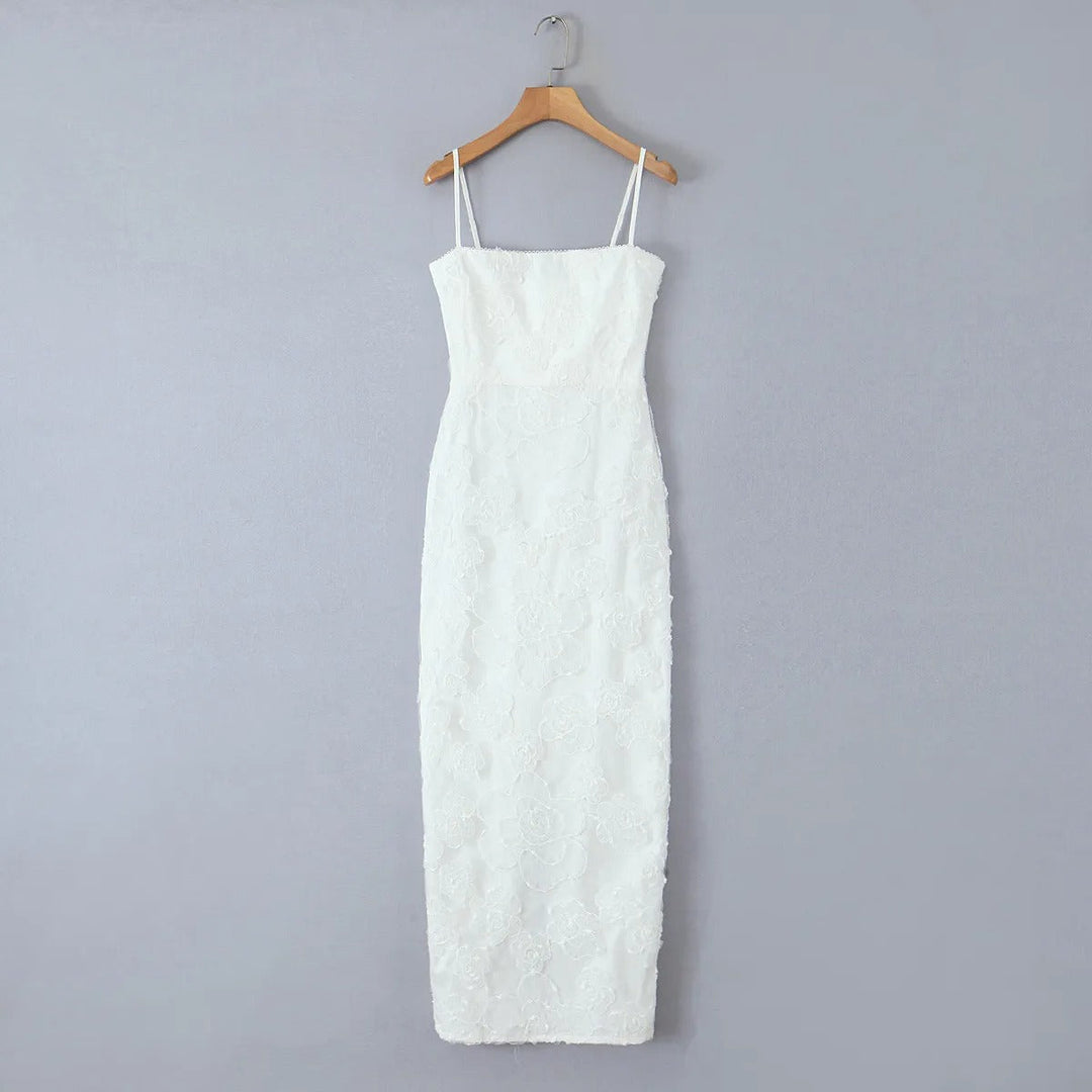 Robe longue en dentelle florale pour femme avec d'élégantes bretelles spaghetti - Elena