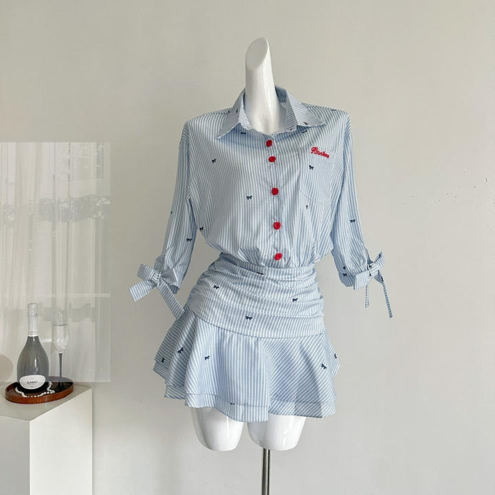 Robe rayée pour femme avec chemisier boutonné et mini-jupe plissée - Norys
