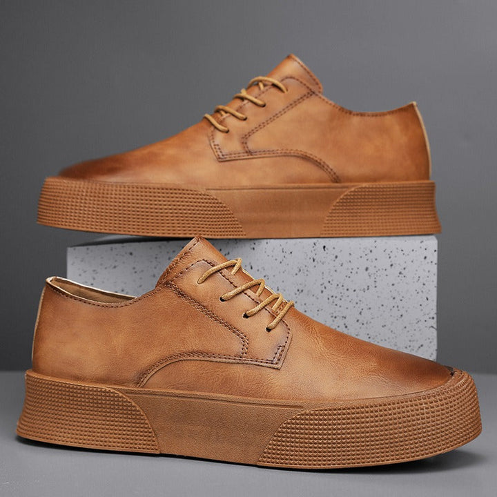 Chaussures pour hommes en cuir synthétique avec plateforme de style décontracté - Paulo