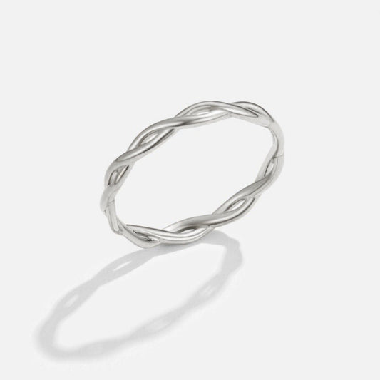 Bague torsadée en argent à l'infini