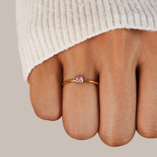 Bague en or avec pierre de naissance de juin