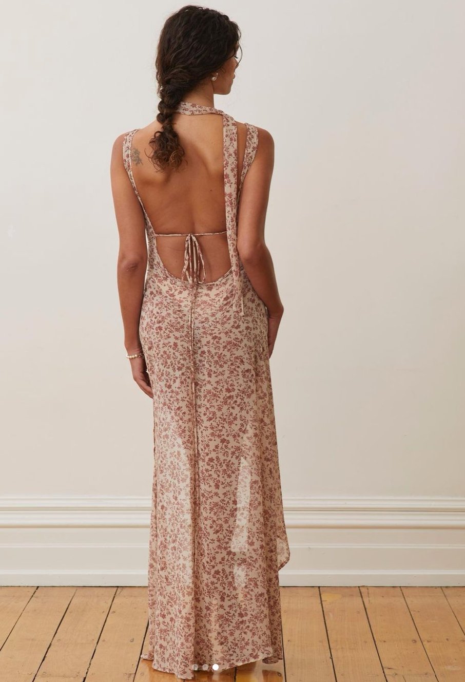 Greta Robe maxi dos nu transparente avec fente