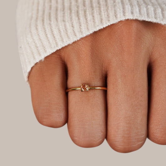 Bague en or avec pierre de naissance du mois de novembre