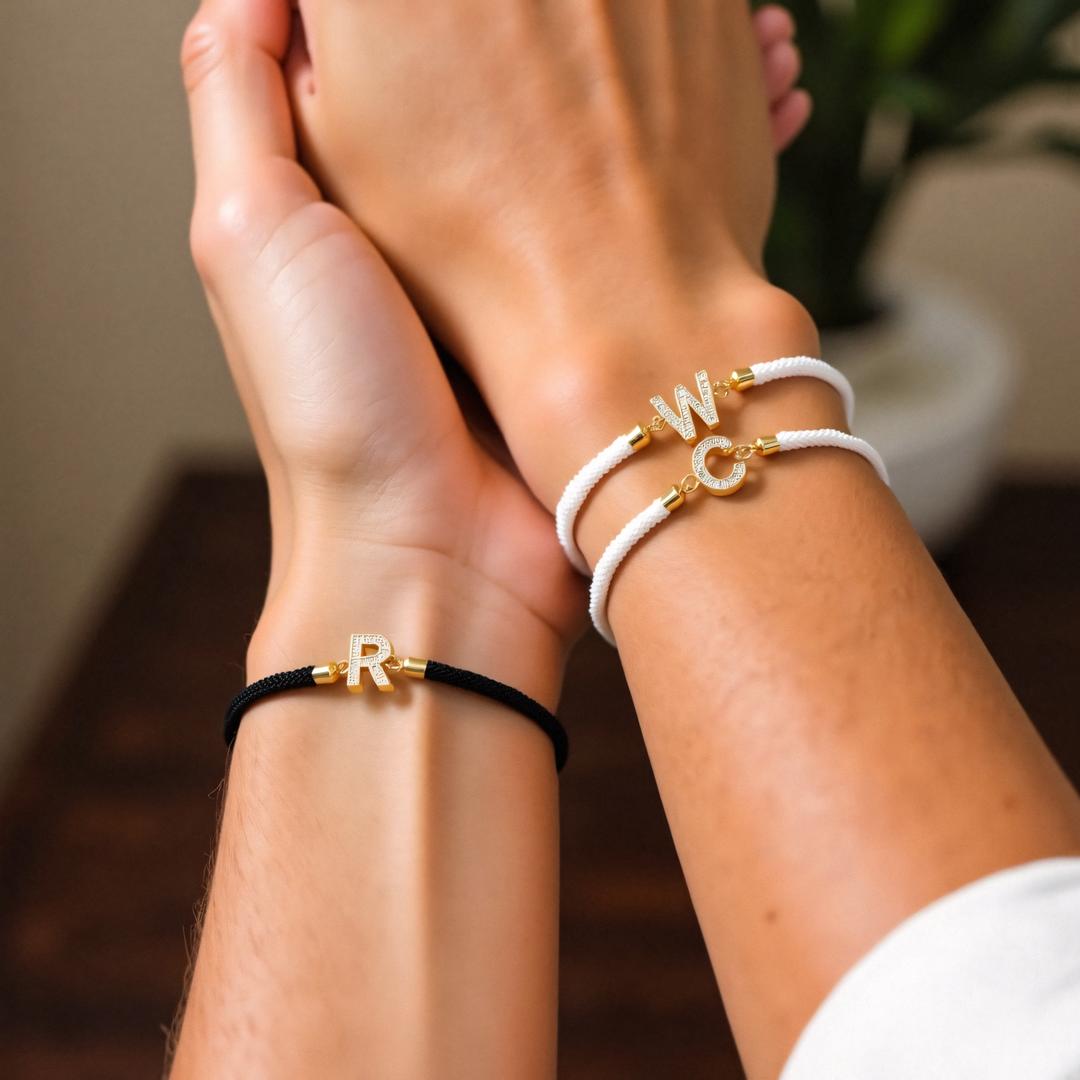 Bracelet unisexe avec corde réglable et lettre initiale - Halimah