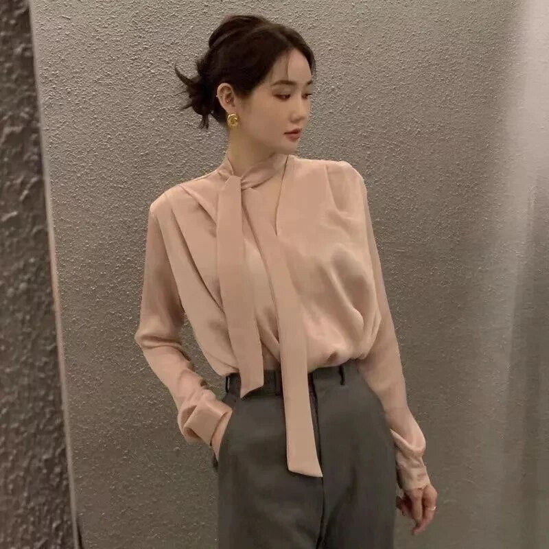 Themy - Blouse élégante en satin avec laçage